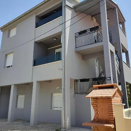 Ante Apartament