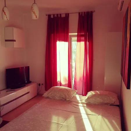 Ante Apartment