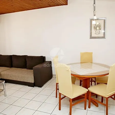 Apartament Ante